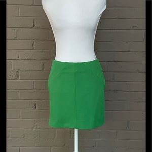 Diane Von Furstenberg green mini skirt  XS -S